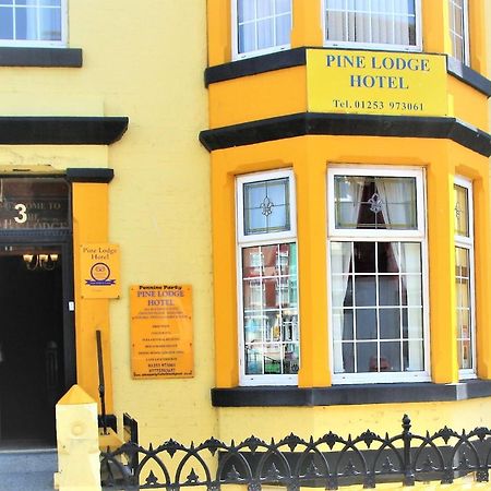 Pine Lodge Hotel Blackpool Exterior photo