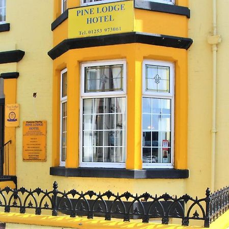 Pine Lodge Hotel Blackpool Exterior photo